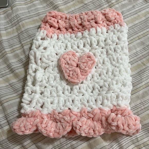 Pink and White Valentine’s dog sweater - Picture 2 of 3